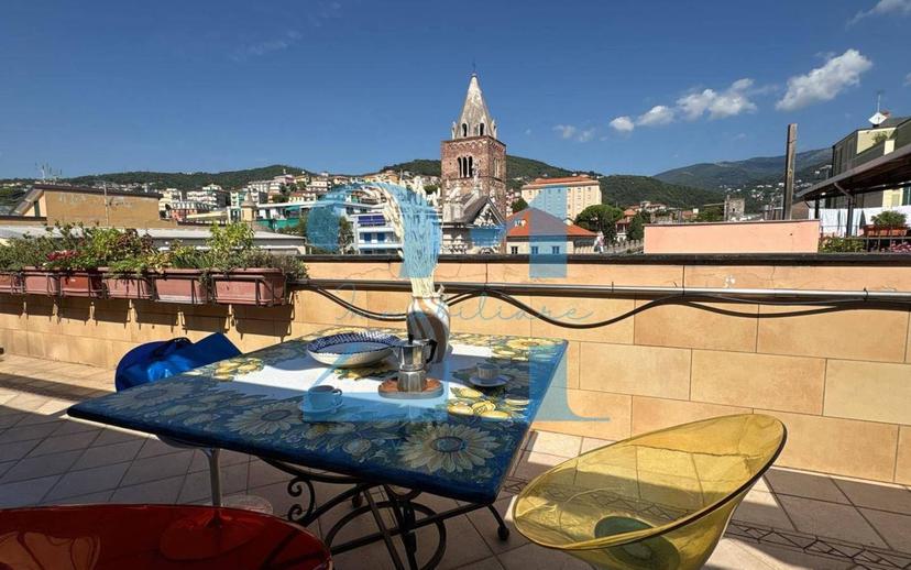 Appartamento piazza Sant'Ambrogio, Centro, Varazze — foto 5 di 27