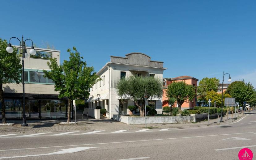 Quadrilocale via Trento, Centro, Azzano Decimo — foto 33 di 34