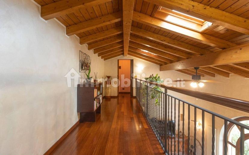 Villa unifamiliare via per Barza, 24, Barzola, Angera — foto 4 di 36