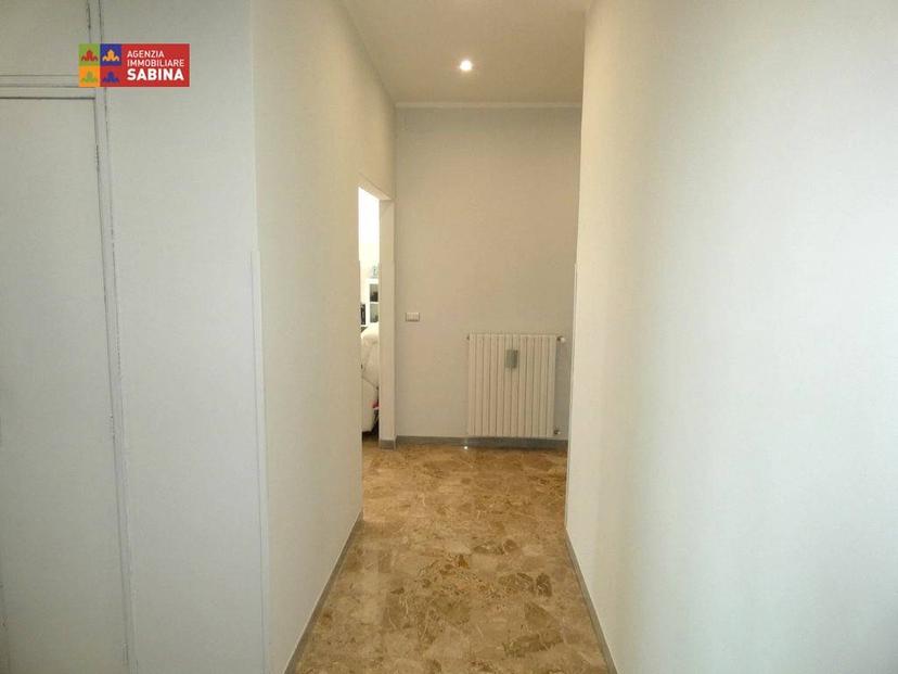 Appartamento in villa piazza Niccolò II 7, Montopoli In Sabina, Montopoli di Sabina — foto 11 di 33