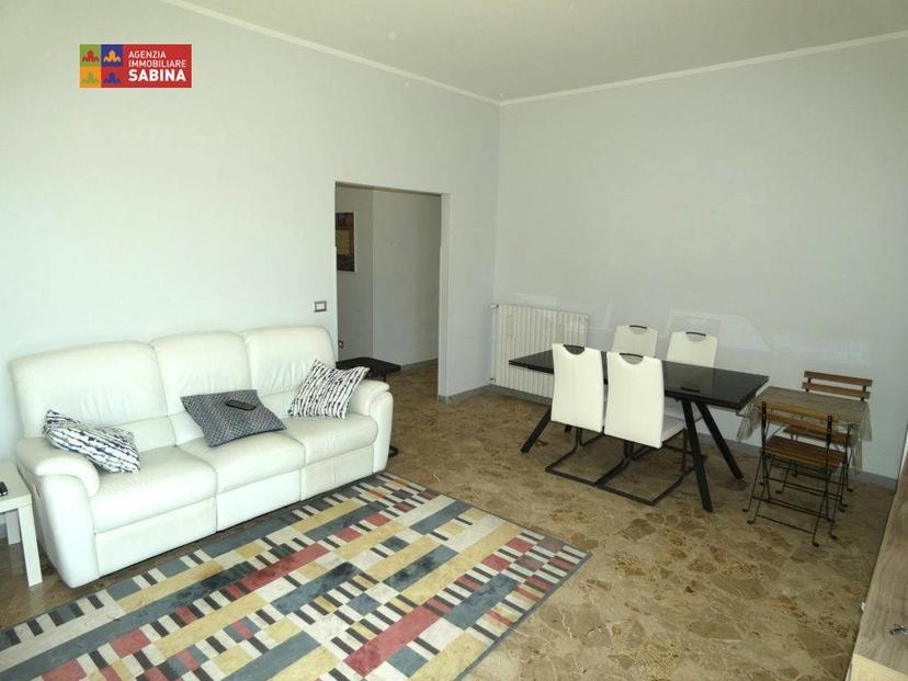 Appartamento in villa piazza Niccolò II 7, Montopoli In Sabina, Montopoli di Sabina — foto 24 di 33