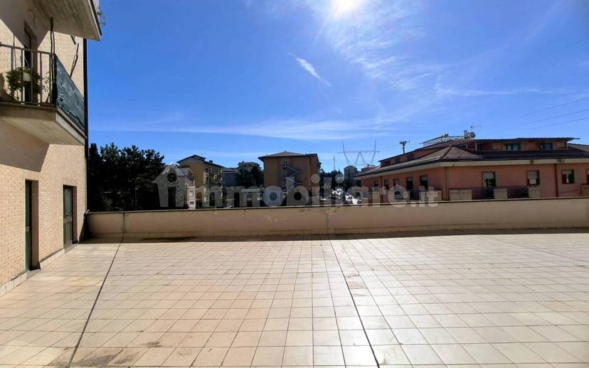 Trilocale via Angelo Colagrande 2, Torretta - Torrione, L'Aquila — foto 26 di 39