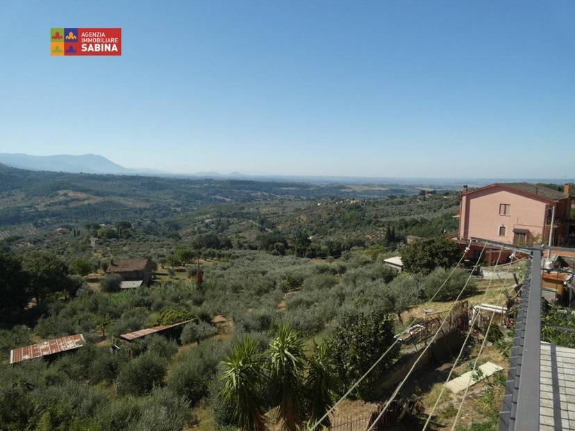 Appartamento in villa piazza Niccolò II 7, Montopoli In Sabina, Montopoli di Sabina — foto 13 di 33