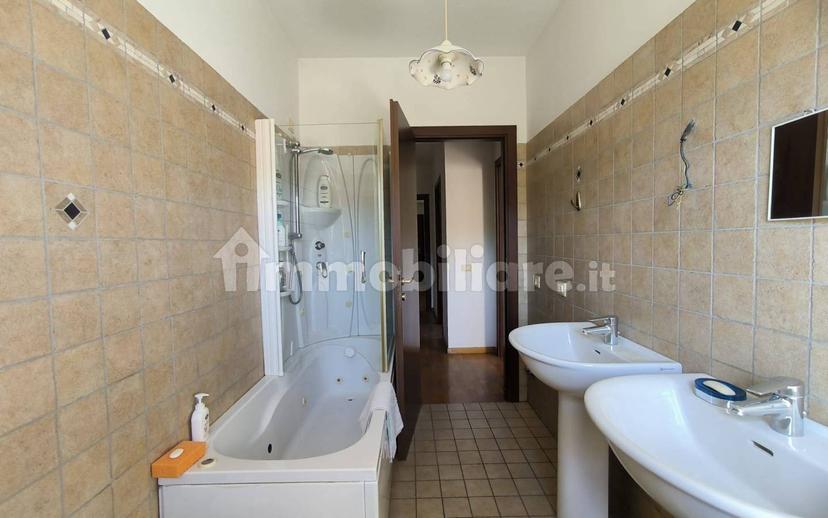 Trilocale via Angelo Colagrande 2, Torretta - Torrione, L'Aquila — foto 33 di 39