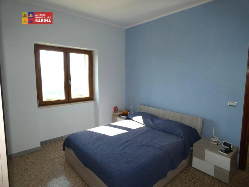 Appartamento in villa piazza Niccolò II 7, Montopoli In Sabina, Montopoli di Sabina — foto 21 di 33