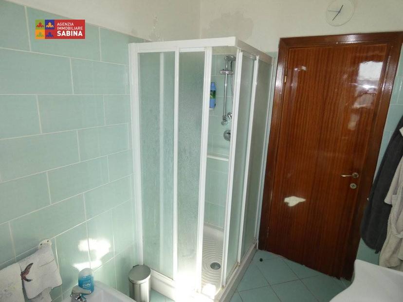 Appartamento in villa piazza Niccolò II 7, Montopoli In Sabina, Montopoli di Sabina — foto 6 di 33