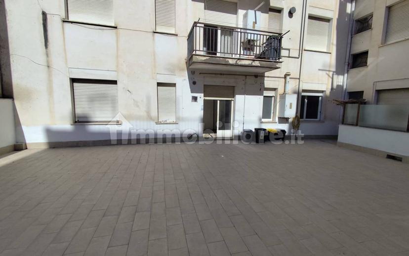 Quadrilocale piazza Santa Scolastica, Centro, Cassino — foto 8 di 13