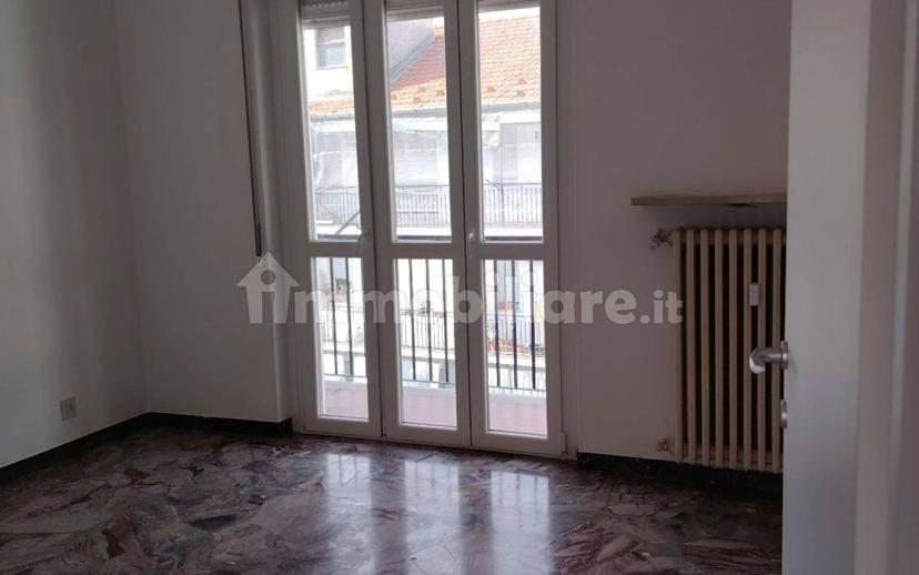 Trilocale piazza Antonio Gramsci 12, Centro, Valenza — foto 7 di 17