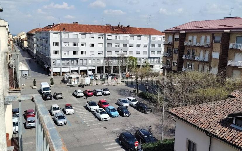 Trilocale piazza Antonio Gramsci 12, Centro, Valenza — foto 4 di 17