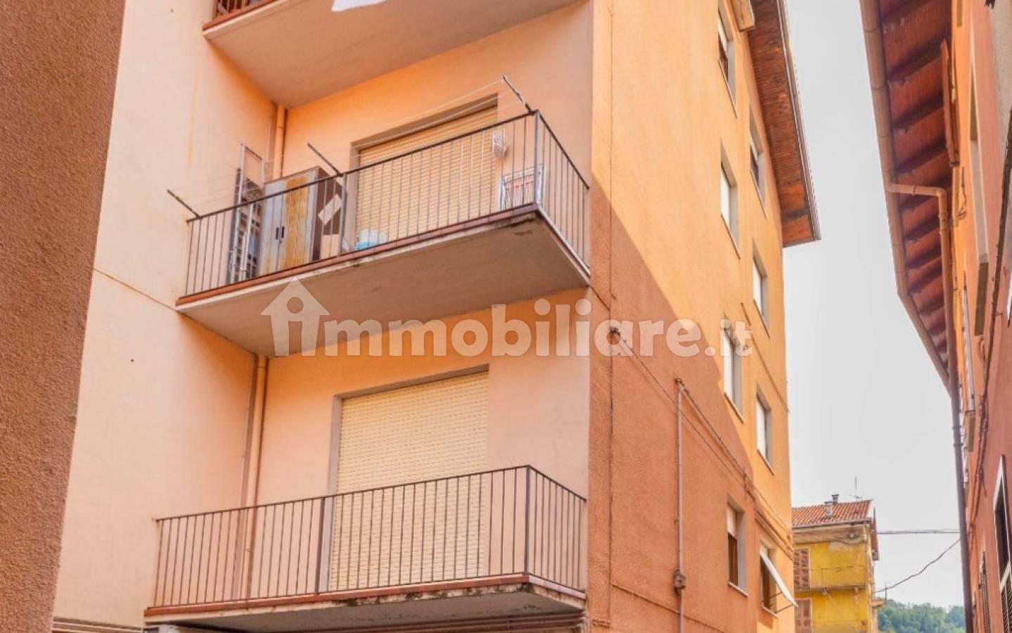 Bilocale piazza Cacciami, 2, Centro, Grignasco