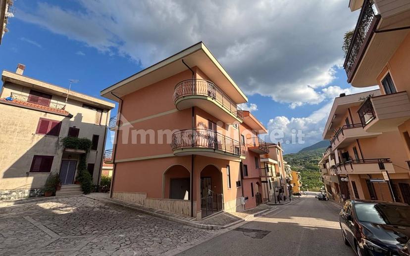 Appartamento via Vittorio Veneto 42, San Mango sul Calore — foto 4 di 38