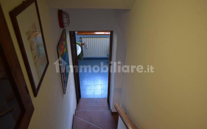 Terratetto unifamiliare via Storaia Nuova, Vernio — foto 4 di 54