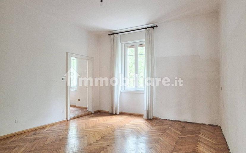 Quadrilocale via Giosuè Carducci, Centro, Bolzano — foto 7 di 9