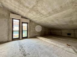 Trilocale via Adamello 11, Centro, Alzano Lombardo