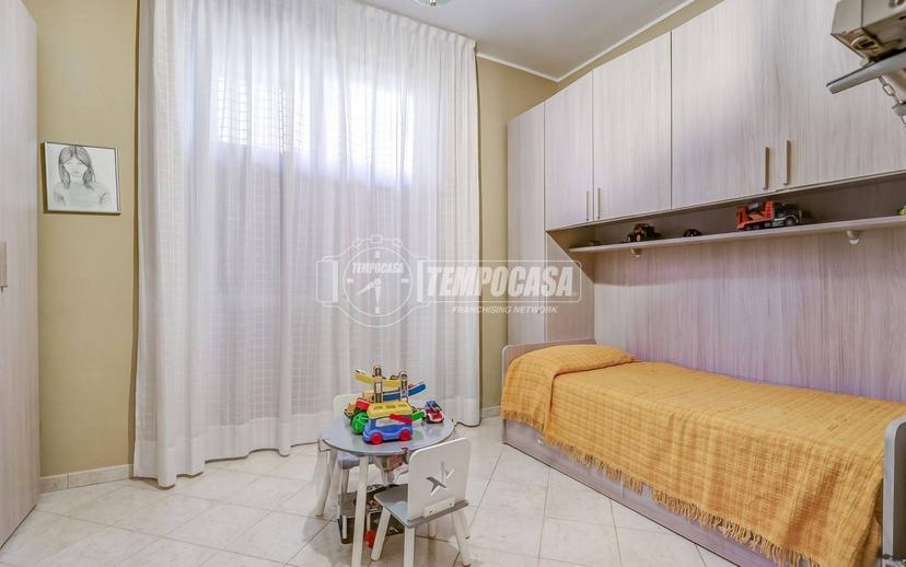 Quadrilocale via Antonio Locatelli 17, Centro, Somma Lombardo — foto 2 di 21