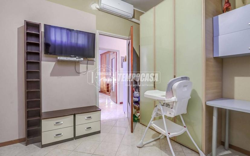 Quadrilocale via Antonio Locatelli 17, Centro, Somma Lombardo — foto 19 di 21