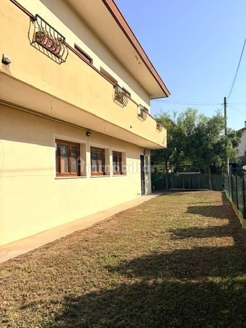 Villa unifamiliare via Aldo Moro, Centro, Vigodarzere — foto 3 di 27