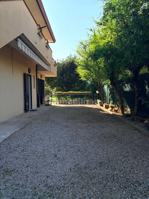 Villa unifamiliare via Aldo Moro, Centro, Vigodarzere — foto 4 di 27