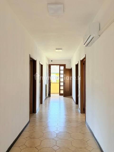 Villa unifamiliare via Aldo Moro, Centro, Vigodarzere — foto 9 di 27