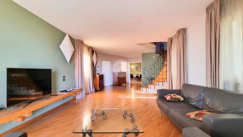Villa unifamiliare Str. Zanni 56, Colle del Telegrafo - Colle Scorrano, Pescara — foto 33 di 42