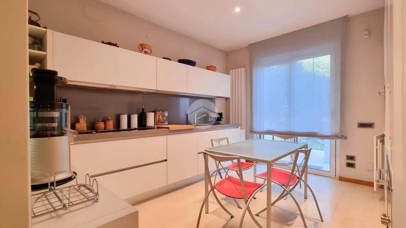 Villa unifamiliare Str. Zanni 56, Colle del Telegrafo - Colle Scorrano, Pescara — foto 4 di 42