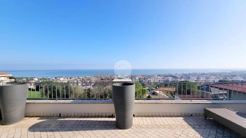 Villa unifamiliare Str. Zanni 56, Colle del Telegrafo - Colle Scorrano, Pescara — foto 14 di 42
