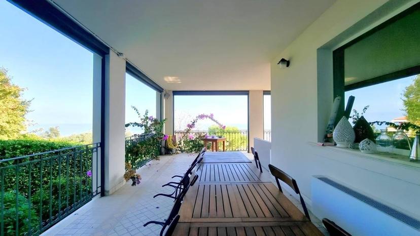 Villa unifamiliare Str. Zanni 56, Colle del Telegrafo - Colle Scorrano, Pescara — foto 21 di 42