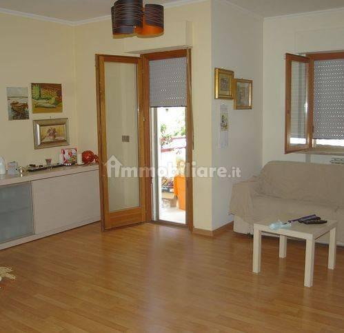 Quadrilocale via Cesare De Titta 2, Centro, Atri — foto 3 di 15