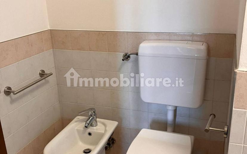 Trilocale ottimo stato, primo piano, Centro, Lozzo Atestino — foto 3 di 10