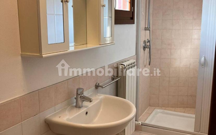 Trilocale ottimo stato, primo piano, Centro, Lozzo Atestino — foto 7 di 10