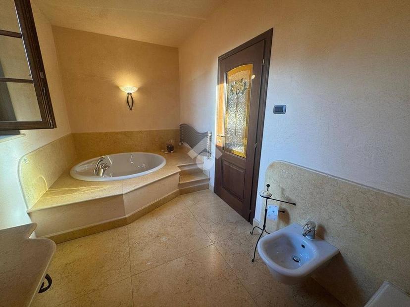 Villa unifamiliare via Circonvallazione, Centro, Monticelli d'Ongina — foto 18 di 36