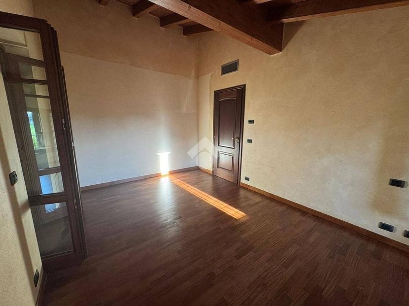 Villa unifamiliare via Circonvallazione, Centro, Monticelli d'Ongina — foto 10 di 36