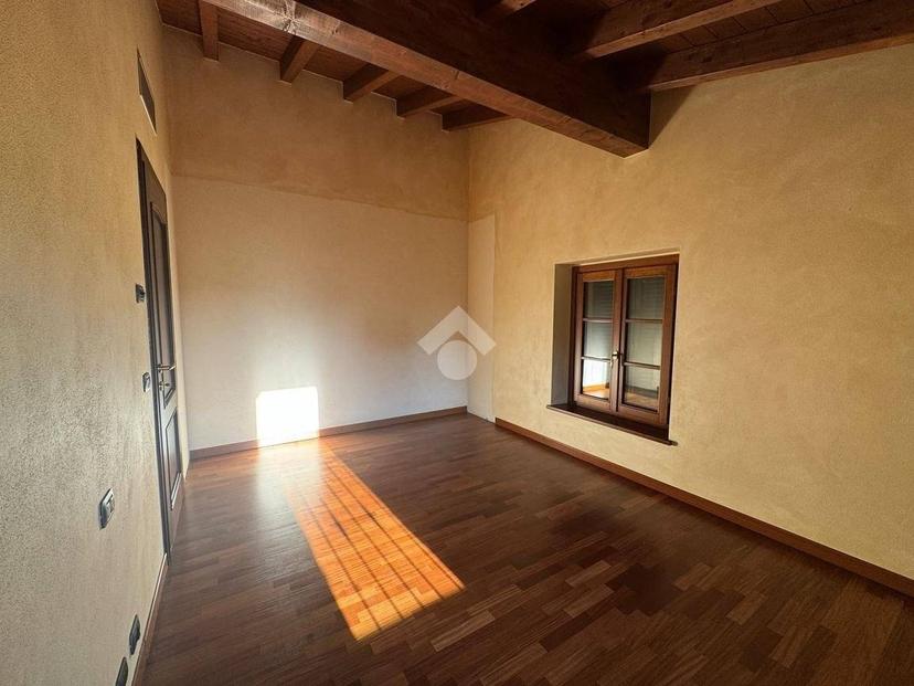 Villa unifamiliare via Circonvallazione, Centro, Monticelli d'Ongina — foto 4 di 36