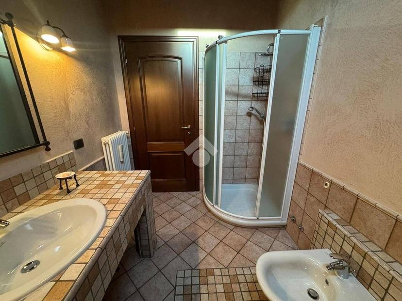 Villa unifamiliare via Circonvallazione, Centro, Monticelli d'Ongina — foto 15 di 36