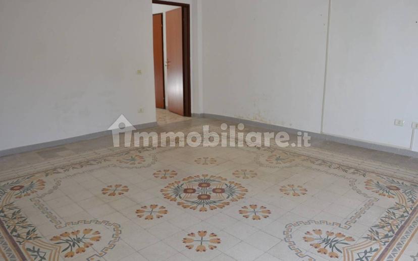 Trilocale via Vittorio Emanuele II 58, Centro, Castelvetrano — foto 13 di 20