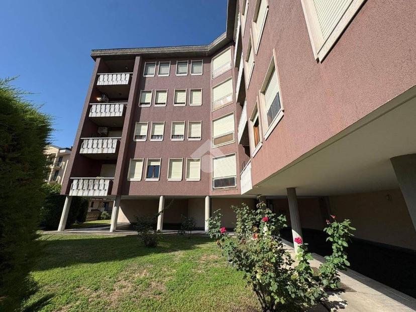 Trilocale via Trieste, Centro, Trecate — foto 2 di 20