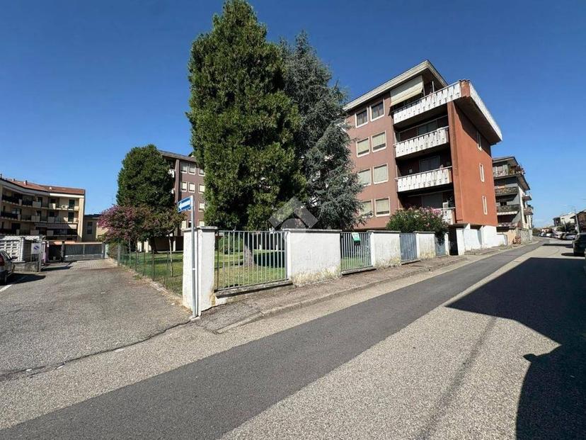 Trilocale via Trieste, Centro, Trecate — foto 7 di 20