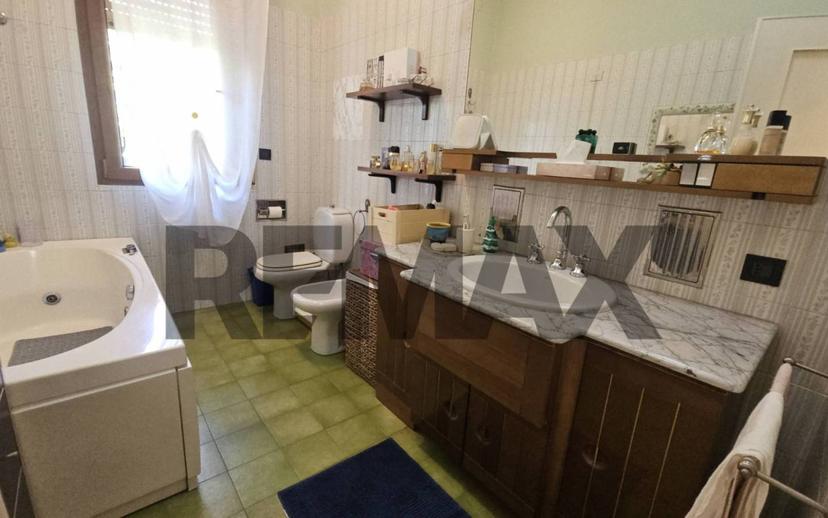 Villa unifamiliare, buono stato, 300 m², Centro, Broni — foto 46 di 58