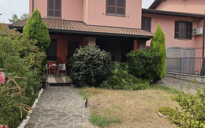 Villa bifamiliare, ottimo stato, 170 m², Parasacco, Zerbolò — foto 14 di 42