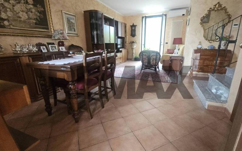 Villa bifamiliare, ottimo stato, 170 m², Parasacco, Zerbolò — foto 2 di 42