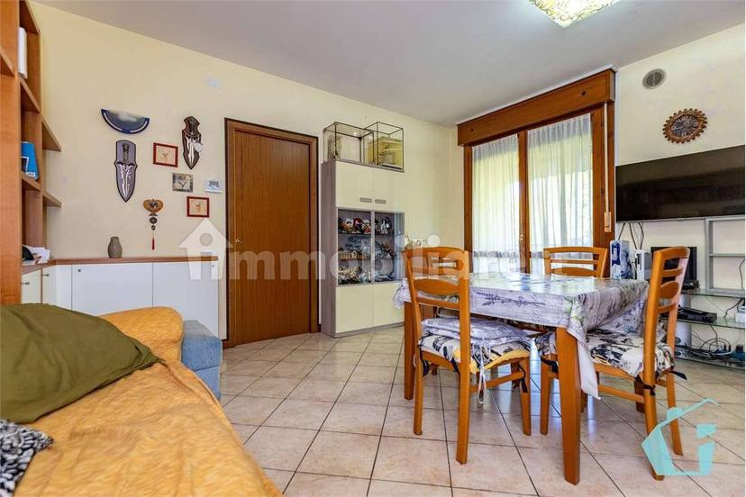 Trilocale via Camporese, 30, Mestre, Venezia