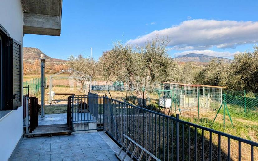 Appartamento in villa Contrada Salietto, Isernia — foto 30 di 56