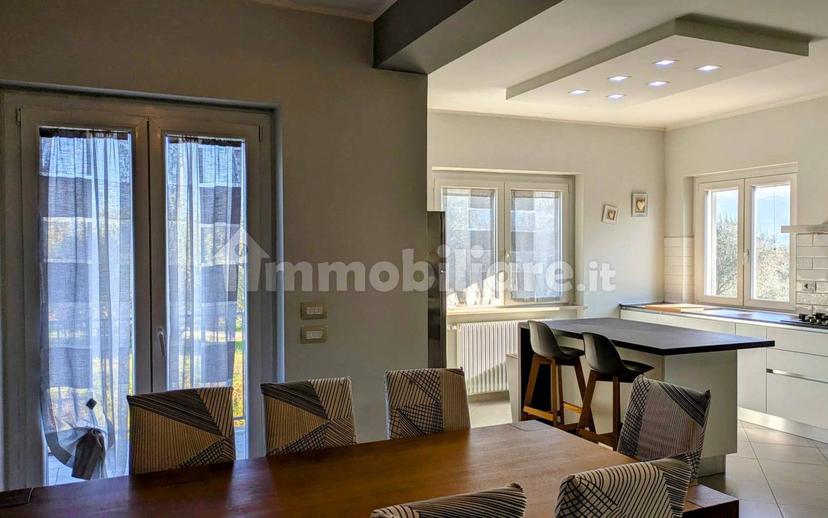 Appartamento in villa Contrada Salietto, Isernia — foto 5 di 56