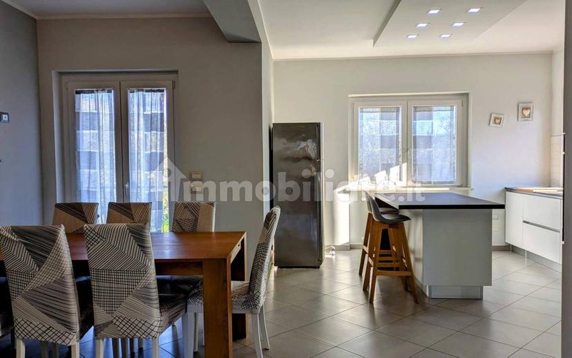 Appartamento in villa Contrada Salietto, Isernia — foto 13 di 56