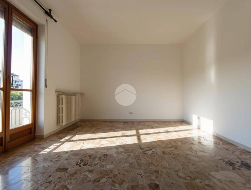 Quadrilocale via Cuneo 120, Centro, Fossano — foto 4 di 16
