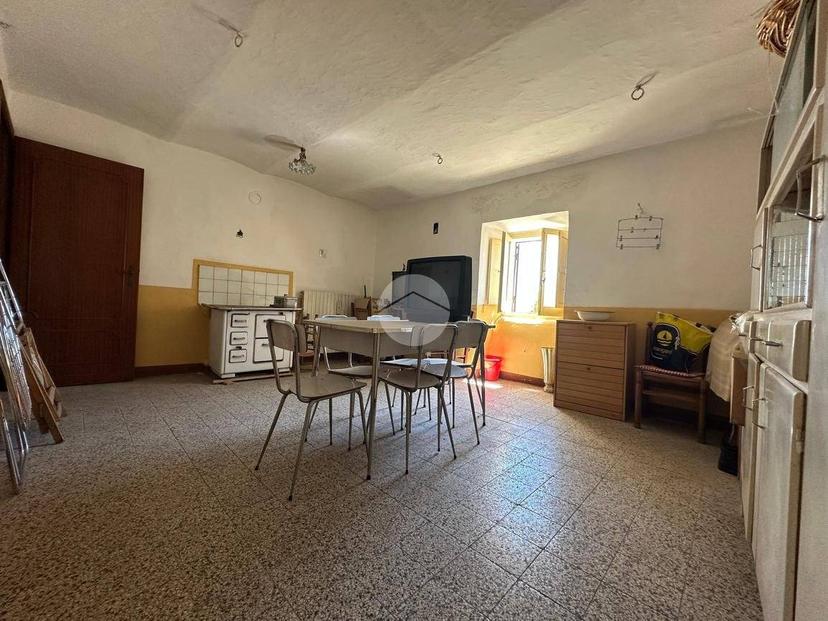 Terratetto unifamiliare via della Canala, Centro, Rocca di Cambio — foto 22 di 41