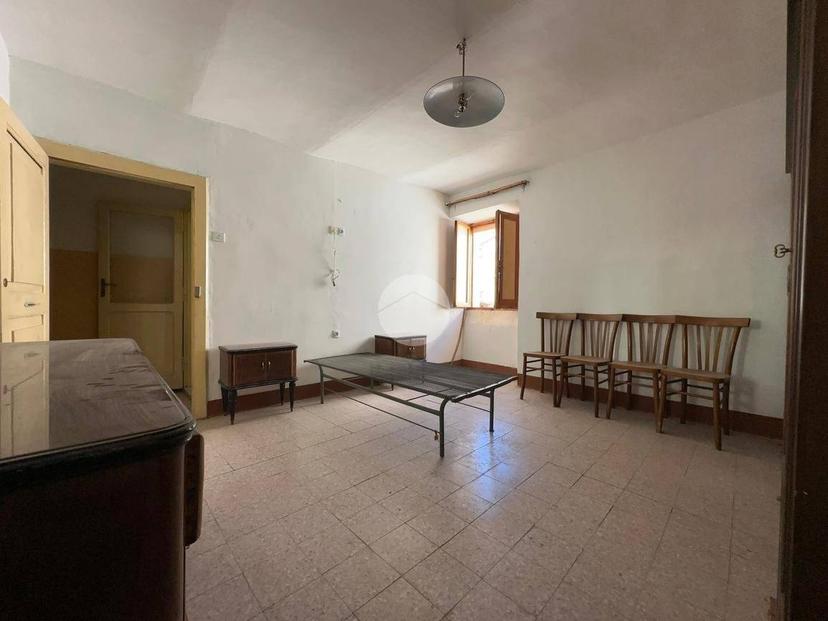 Terratetto unifamiliare via della Canala, Centro, Rocca di Cambio — foto 6 di 41