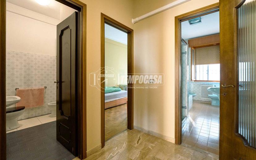 Trilocale vicolo Sant'Omobono, Centro, Cremona — foto 15 di 22
