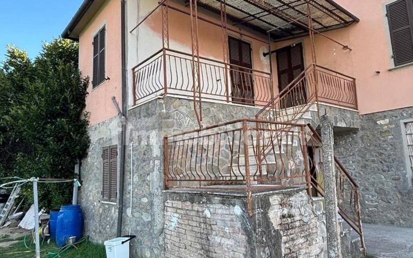 Terratetto unifamiliare via Nazionale, Centro, Filattiera — foto 10 di 11