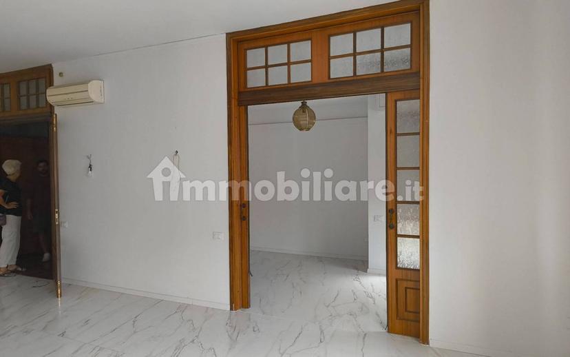 Appartamento viale Cesare Battisti 33, Stazione, Ferrara — foto 5 di 9